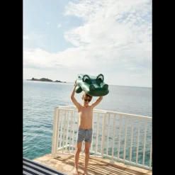 Harlow Stort Krokodillebadedyr