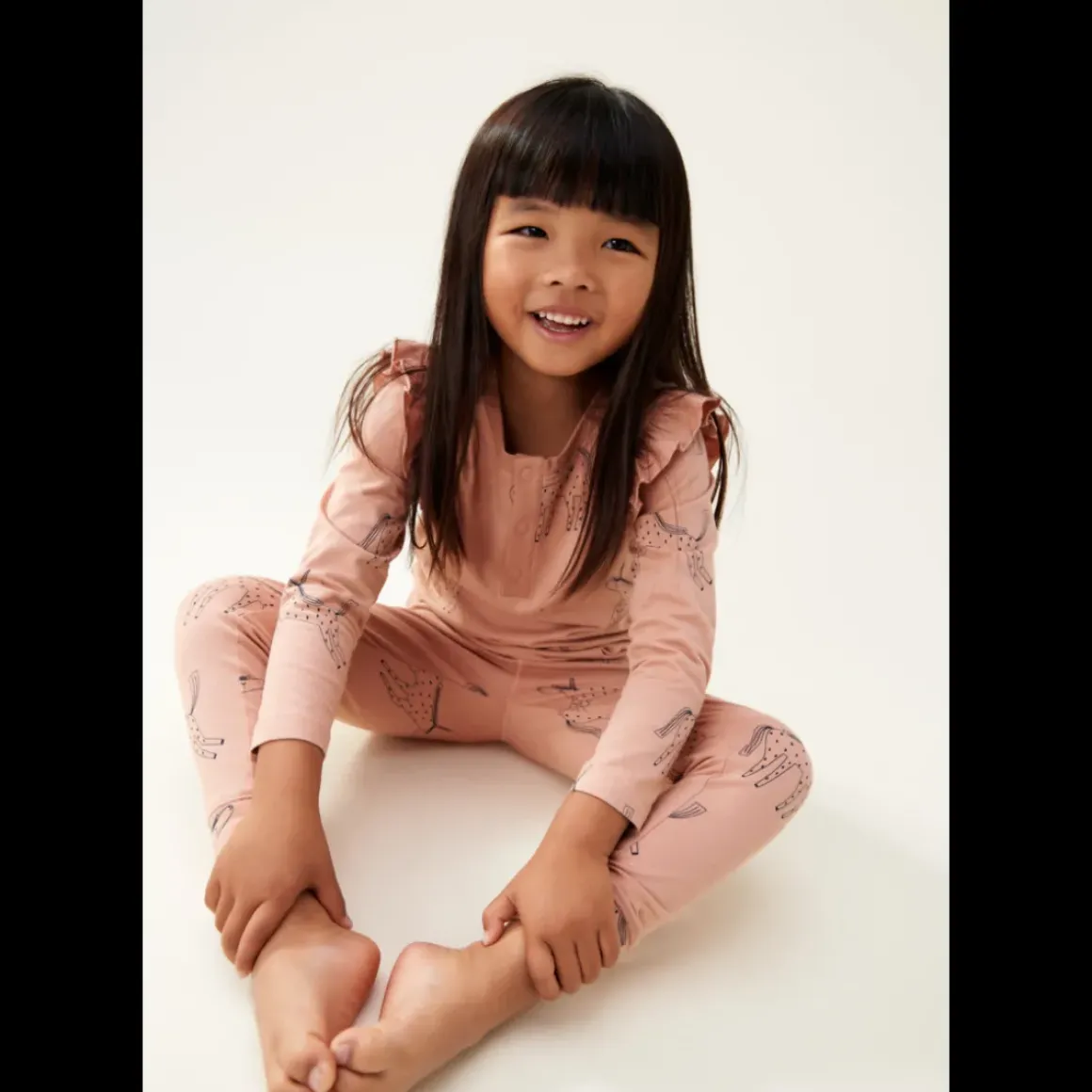 Wilhelm Pyjamassæt Med Flæser Og Print